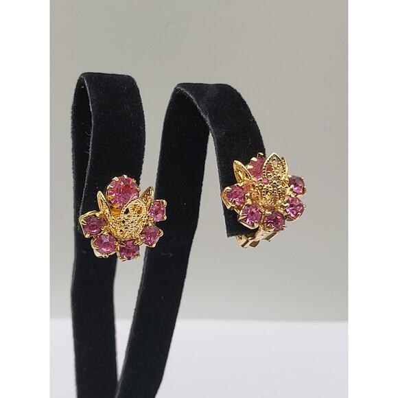 Vintage Pink Rhinestone Clip On Earrings Gold Tone Floral Design Lightweight - Picture 5 of 5